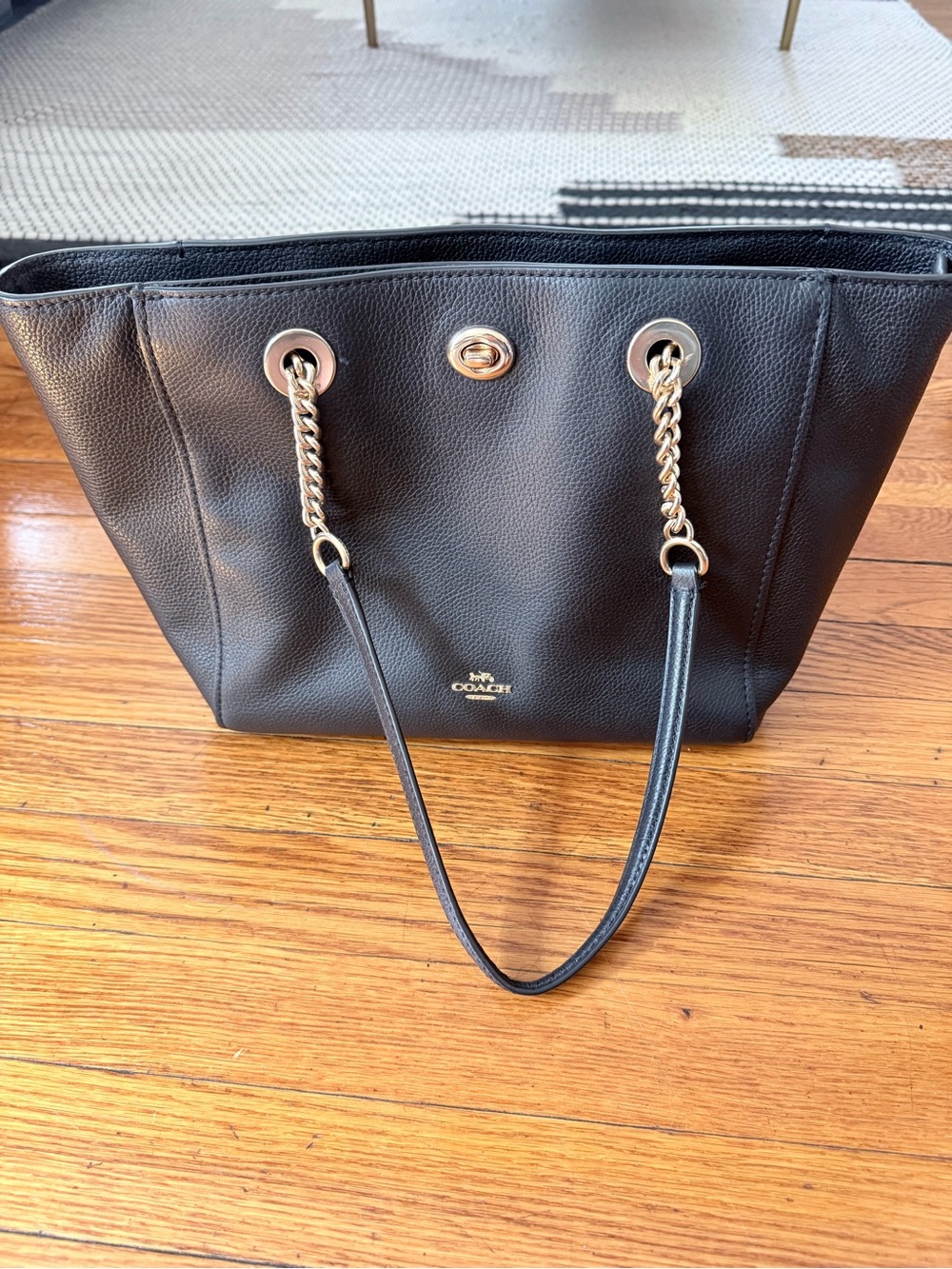 Coach Women's Leather Turnlock Chain Tote - Picture 3 of 6